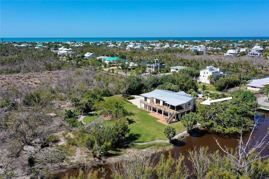 716 Rabbit Road Sanibel, FL 33957 - Photo 4 of 35