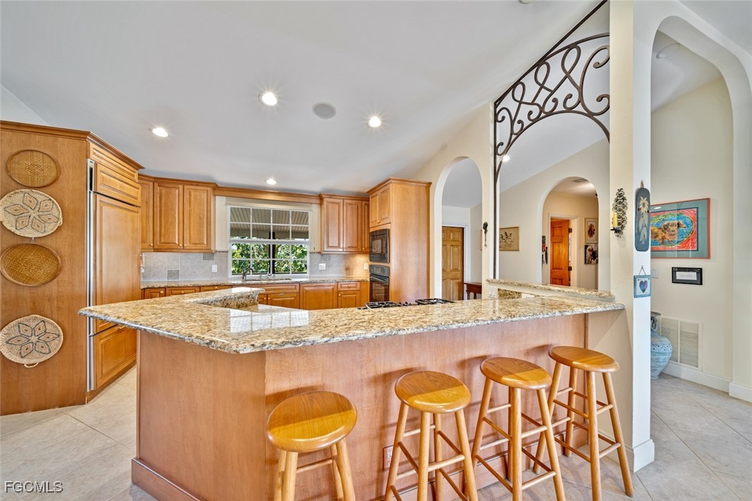 716 Rabbit Road Sanibel, FL 33957 - Photo 9 of 35