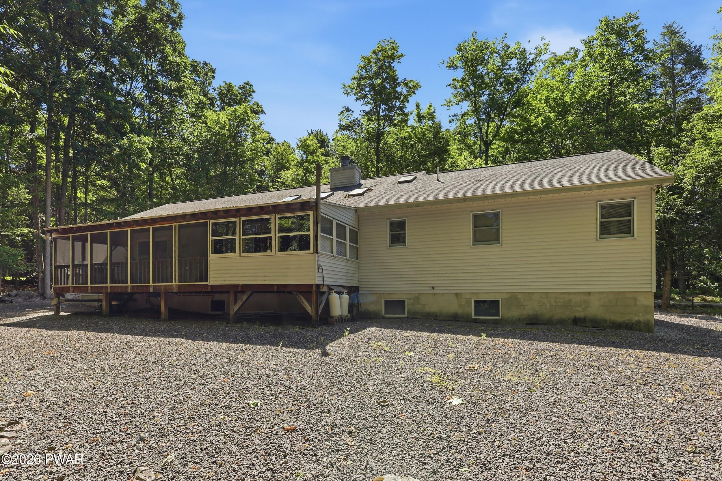 61 Phillips Road Newfoundland, PA 18445 - Photo 5 of 68