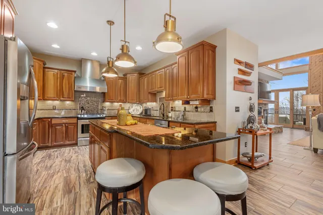 $1,199,990 | 444 Woodlands Hill Lane, Oakland, MD 21550