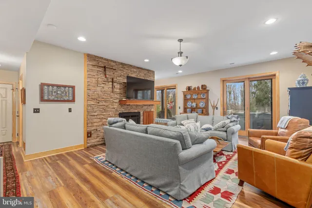 $1,199,990 | 444 Woodlands Hill Lane, Oakland, MD 21550