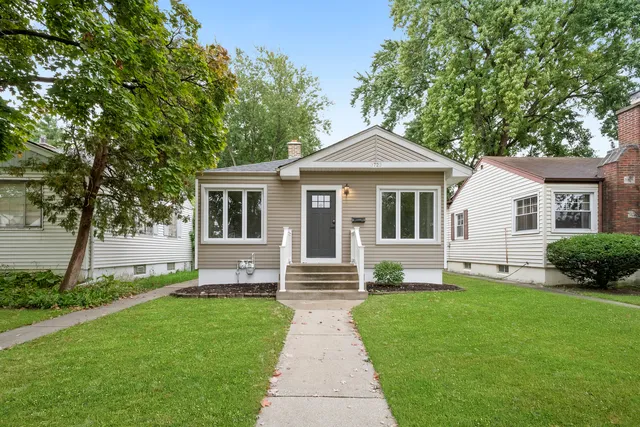 $418,300 | 3723 West 104th Street, Chicago, IL 60655