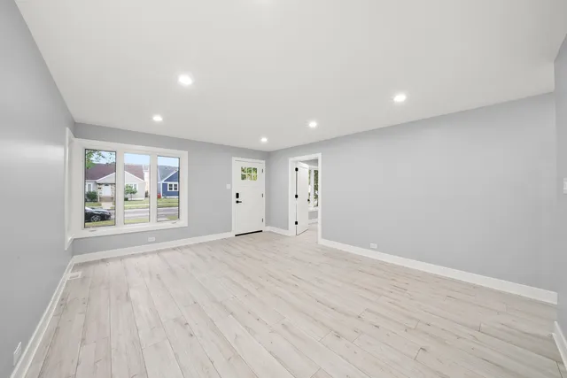 $418,300 | 3723 West 104th Street, Chicago, IL 60655