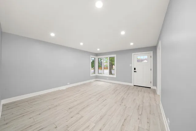 $418,300 | 3723 West 104th Street, Chicago, IL 60655