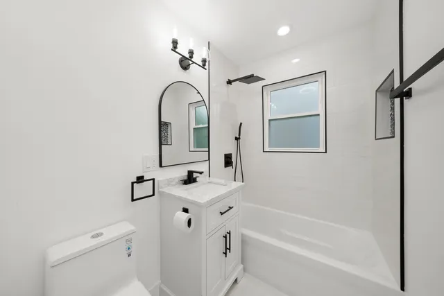 $418,300 | 3723 West 104th Street, Chicago, IL 60655