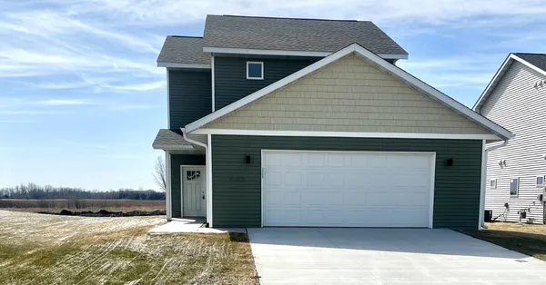 $309,900 | 3105 Bassett Drive, Mankato, MN 56001