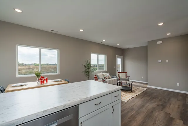 $319,900 | 3105 Bassett Drive, Mankato, MN 56001