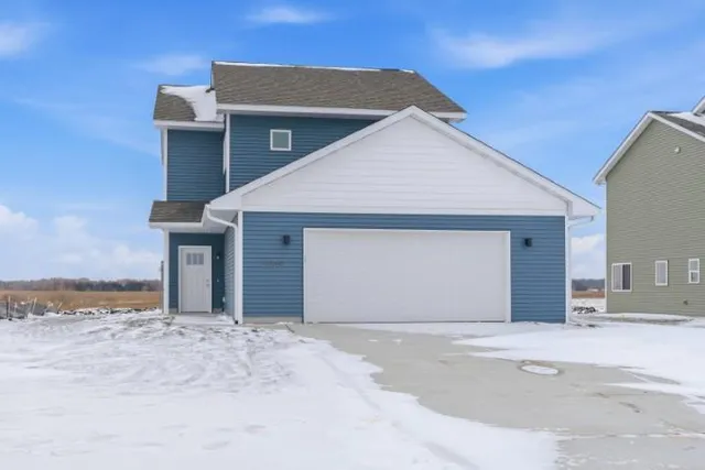 $319,900 | 3105 Bassett Drive, Mankato, MN 56001