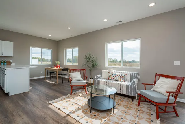 $319,900 | 3105 Bassett Drive, Mankato, MN 56001