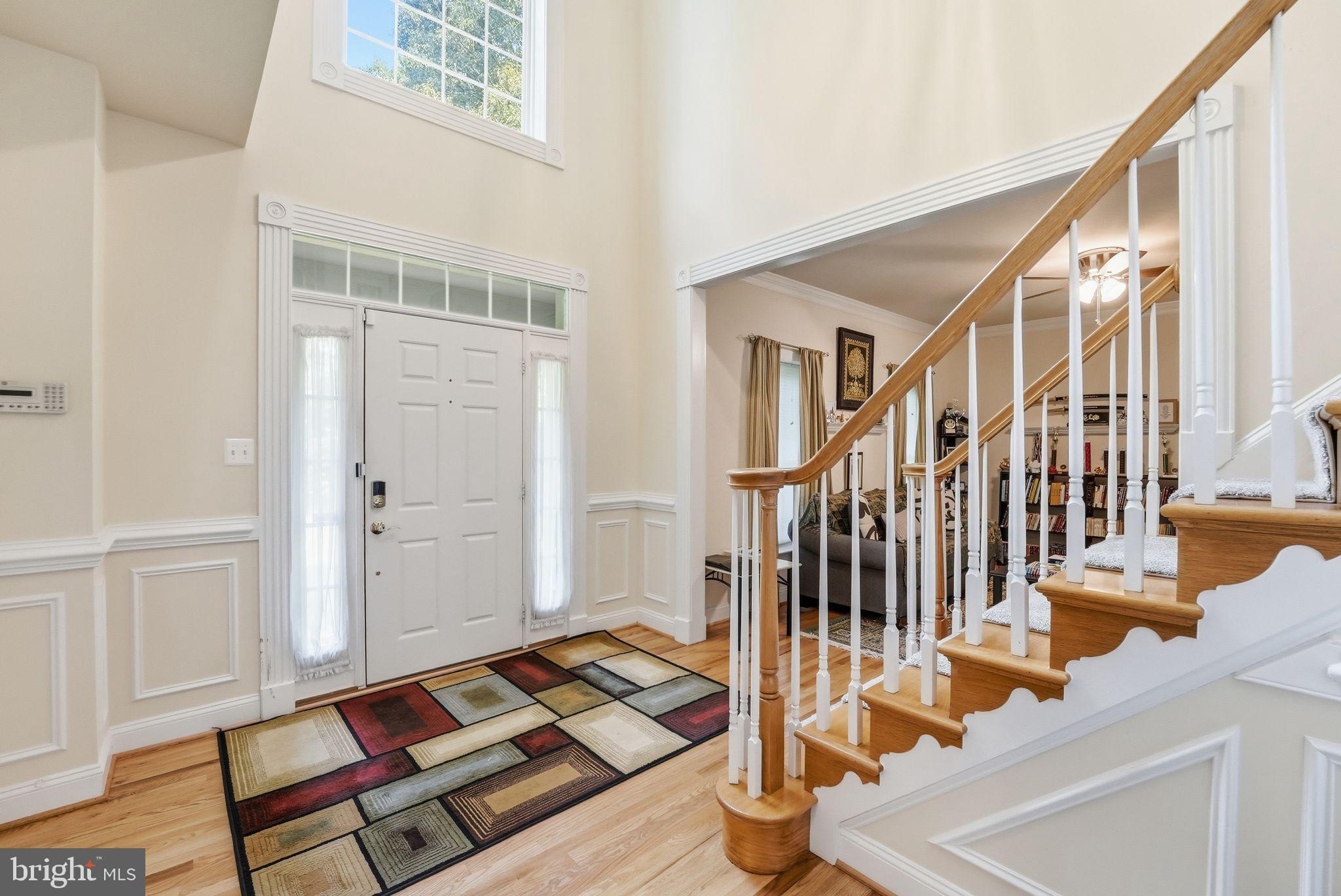 13301 Dumfries Road Manassas, VA 20112 - Photo 11 of 43 Foyer