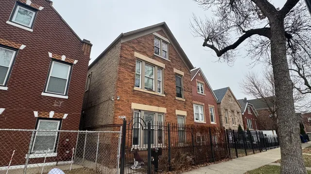 $289,500 | 3026 South St Louis Avenue, Chicago, IL 60623