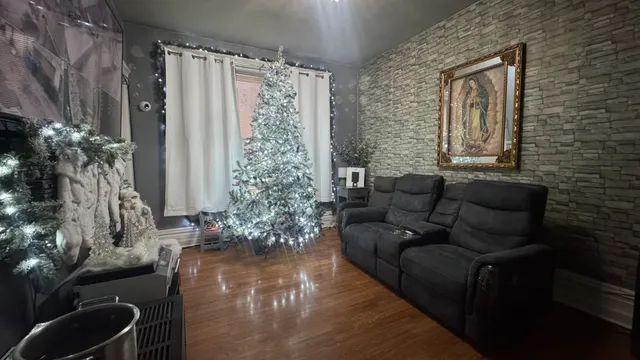 $289,500 | 3026 South St Louis Avenue, Chicago, IL 60623