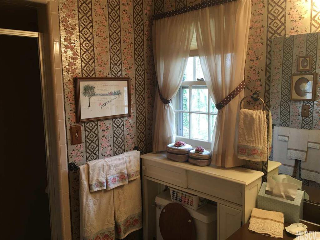 601 Rock Barn Road Northeast Conover, NC 28613 - Photo 12 of 24 Gallery Image 12