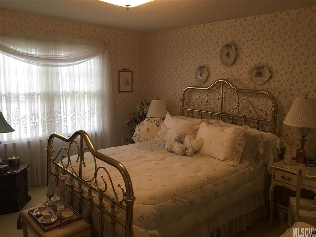 601 Rock Barn Road Northeast Conover, NC 28613 - Photo 8 of 24 Gallery Image 8