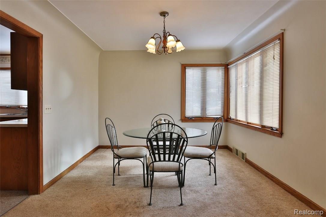 33130 Willow Road New Boston, MI 48164 - Photo 8 of 23 2B8A6337.jpg
