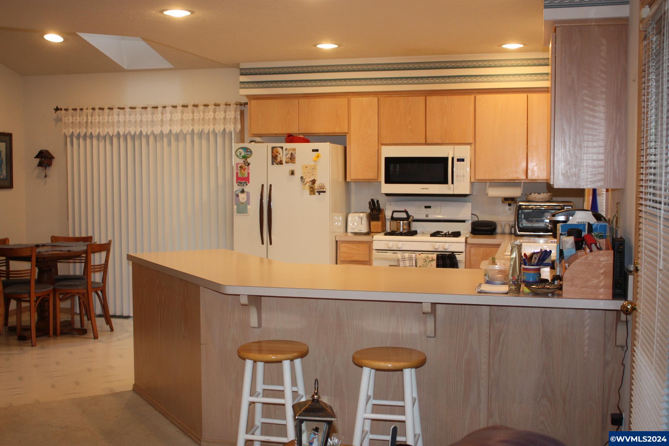 5452 Lone Oak Road Southeast Salem, OR 97306 - Photo 6 of 42