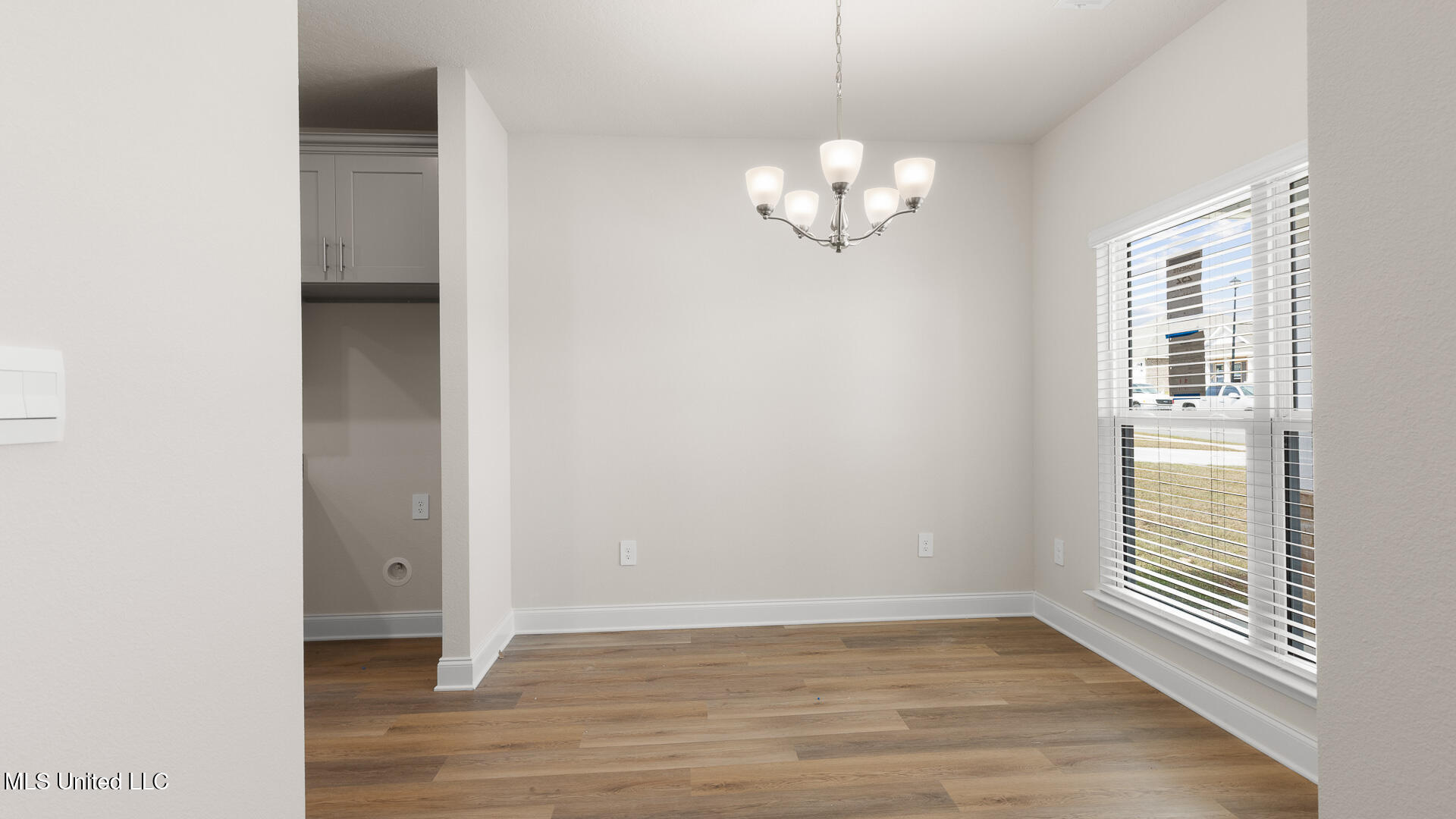 15963 Blue Rdg Drive Gulfport, MS 39503 - Photo 4 of 27 002