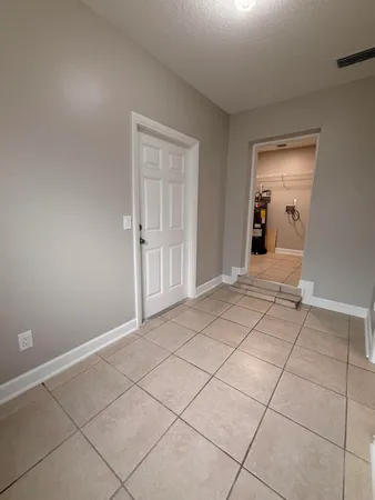 $2,300 | 407 North 29th Street, Fort Pierce, FL 34947
