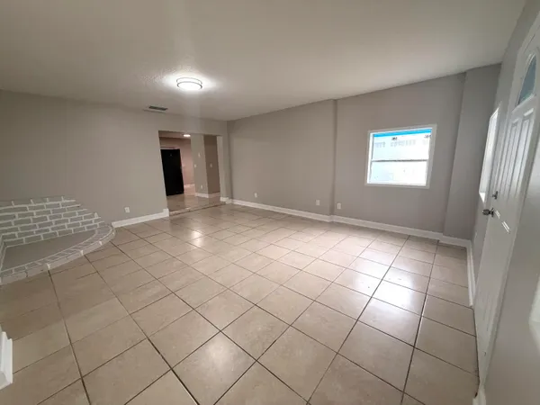 $2,300 | 407 North 29th Street, Fort Pierce, FL 34947