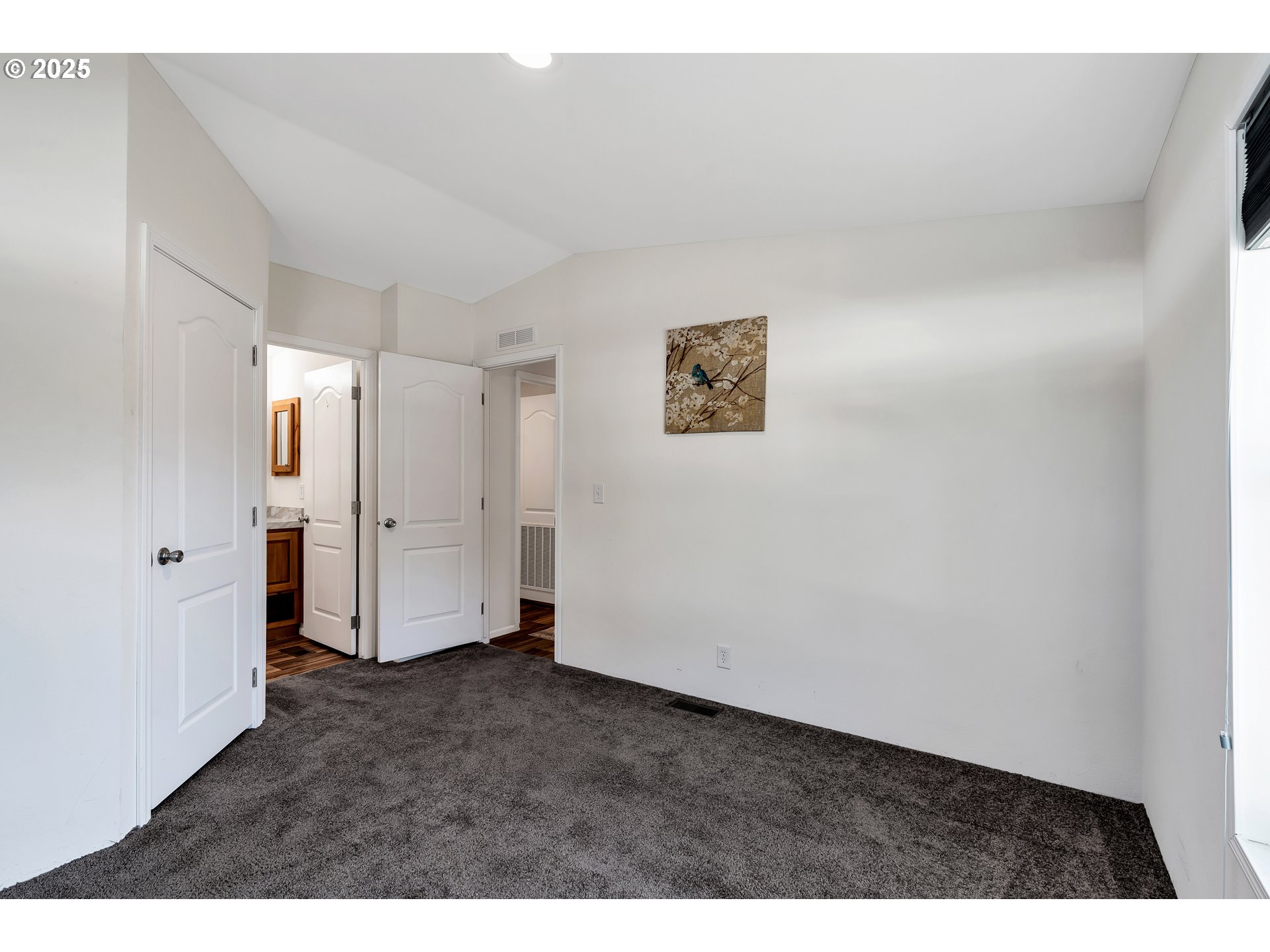 4915 Swegle Road Northeast, Unit 63 Salem, OR 97301 - Photo 20 of 36 a view of an empty room