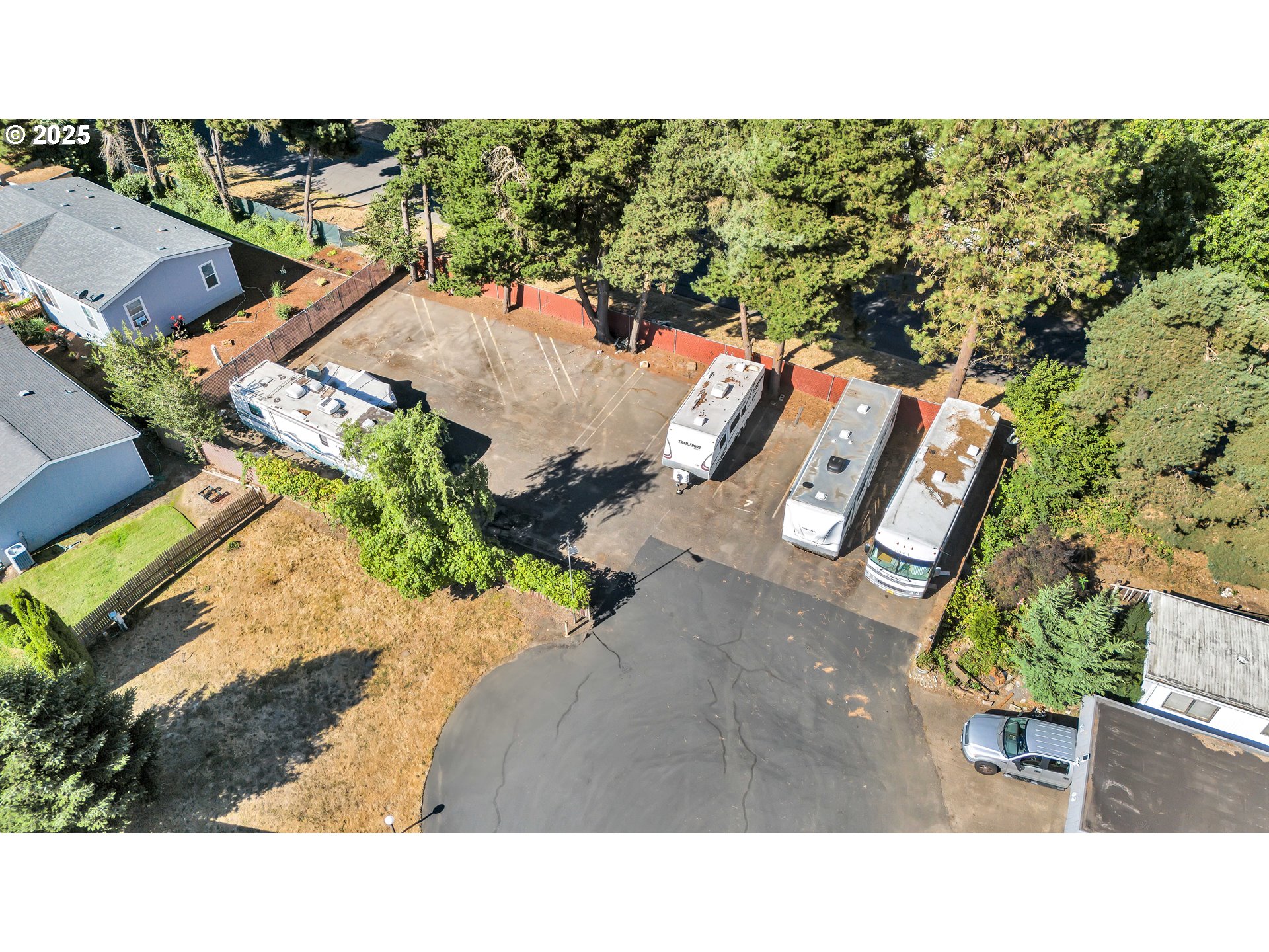 4915 Swegle Road Northeast, Unit 63 Salem, OR 97301 - Photo 32 of 36 a picture of a city