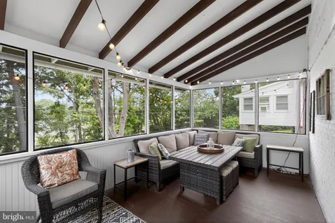 $499,900 | 109 Runnymede Avenue, Jenkintown, PA 19046