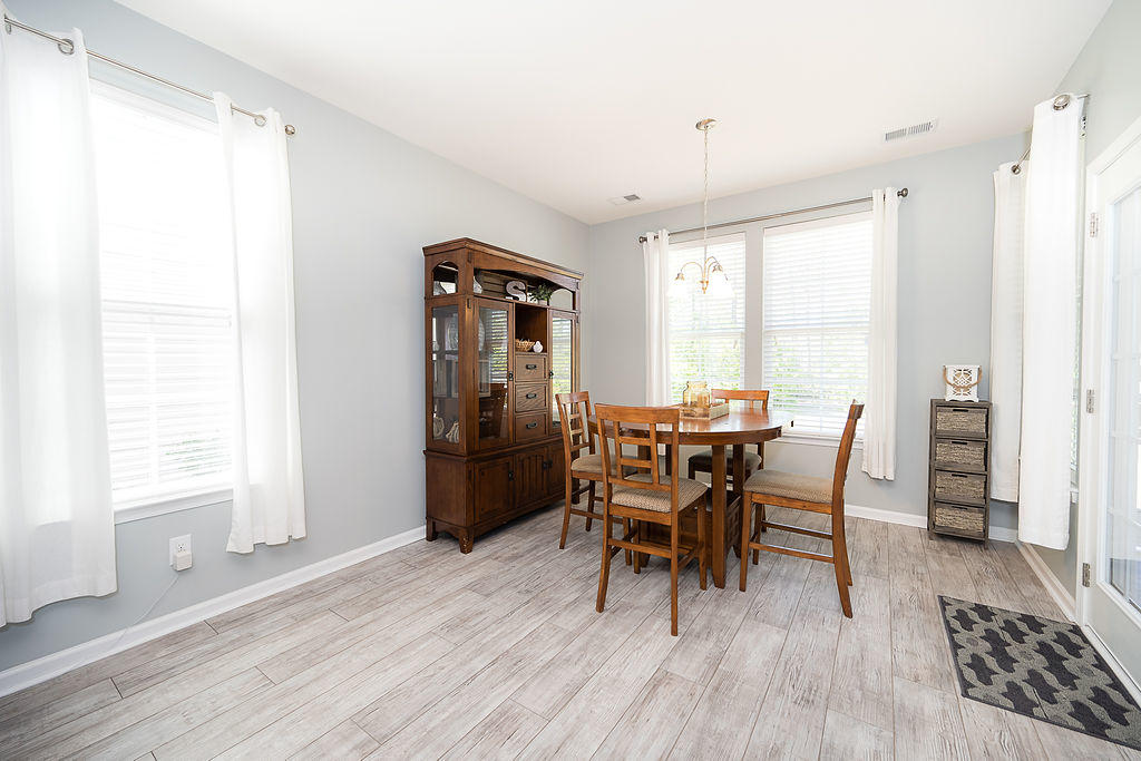 283 Spectrum Road Summerville, SC 29486 - Photo 10 of 39 Eat in Kitchen