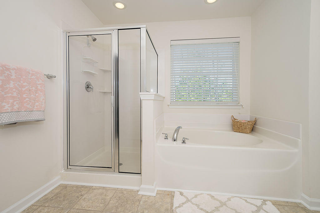 283 Spectrum Road Summerville, SC 29486 - Photo 22 of 39 Garden Tub and separate Shower