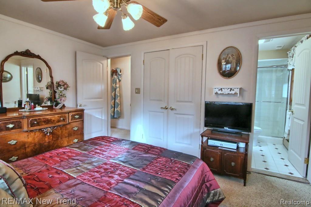 2962 Hiller Road West Bloomfield, MI 48324 - Photo 22 of 48 Master Suite w/ Bath - 2nd View