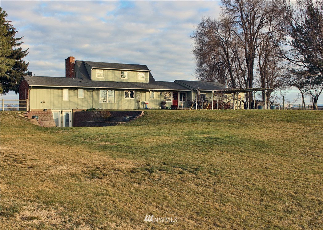 735 Jeanne's Road Touchet, WA 99360 - Photo 11 of 40