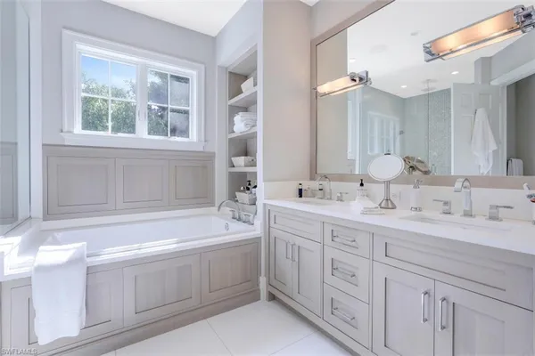 $70,000 | 154 4th Avenue North, Naples, FL 34102