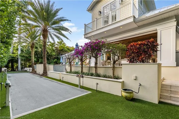 $70,000 | 154 4th Avenue North, Naples, FL 34102