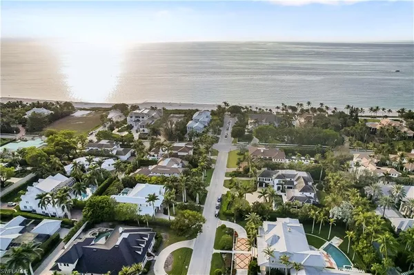 $70,000 | 154 4th Avenue North, Naples, FL 34102