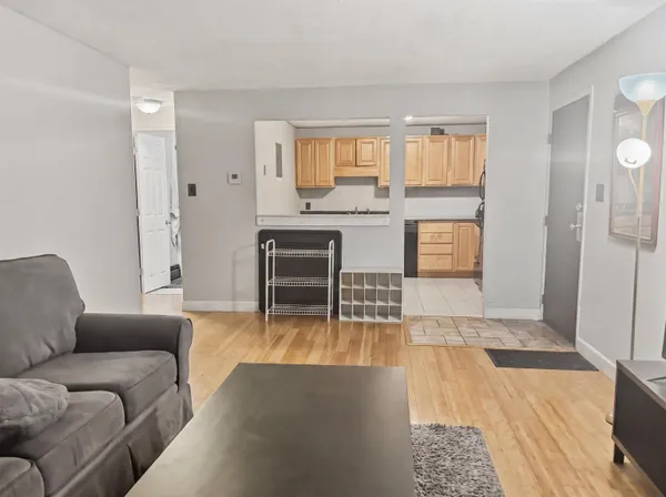 $249,900 | 17 Silvestri Circle, Unit 1, Derry, NH 03038