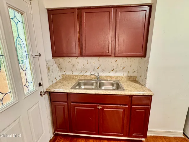 $194,900 | 596 3rd Street, Albany, NY 12206