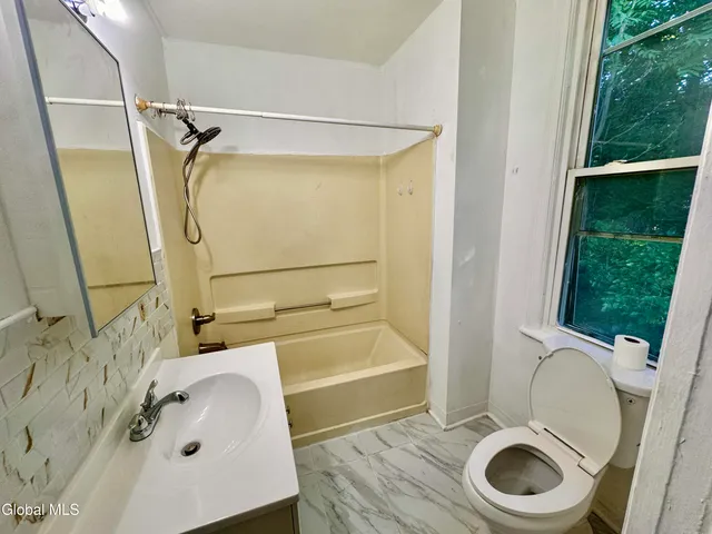 $194,900 | 596 3rd Street, Albany, NY 12206