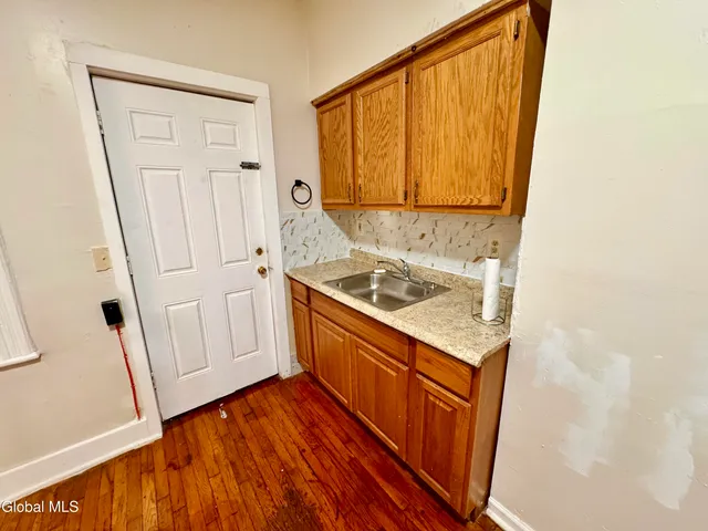 $194,900 | 596 3rd Street, Albany, NY 12206