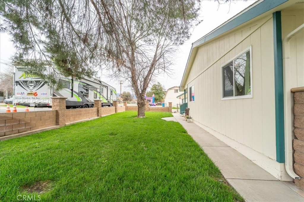 21780 Walnut Street Wildomar, CA 92595 - Photo 7 of 44