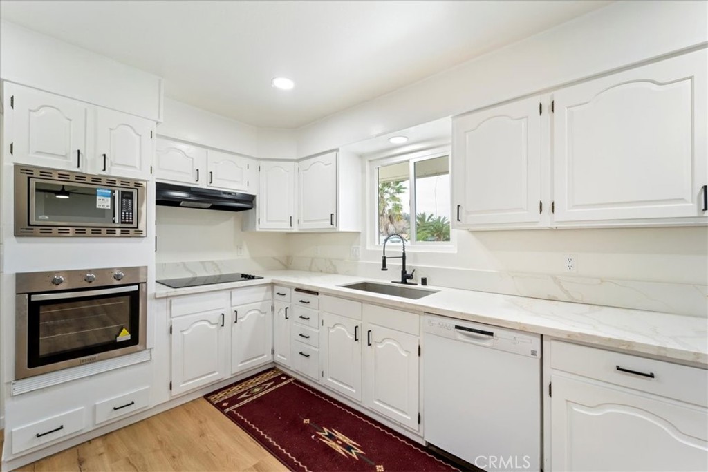 21780 Walnut Street Wildomar, CA 92595 - Photo 9 of 44