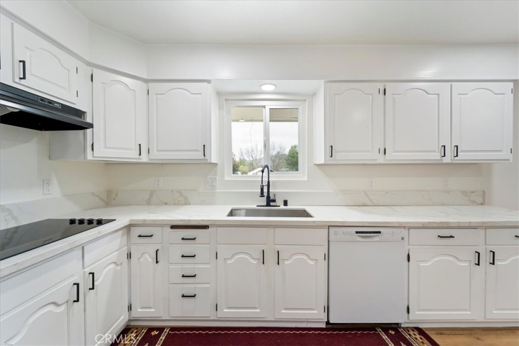 21780 Walnut Street Wildomar, CA 92595 - Photo 10 of 44