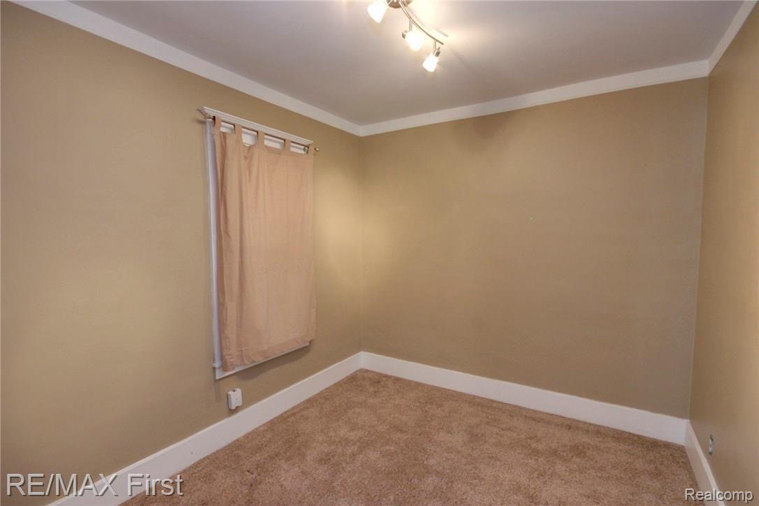 174 West Rundell Street Pontiac, MI 48342 - Photo 6 of 28 Bedroom #1