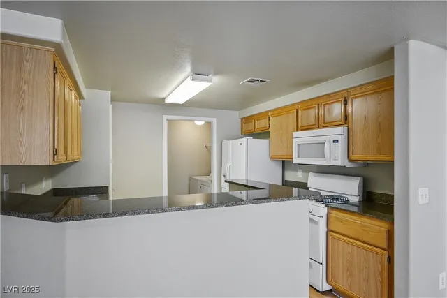 $1,550 | 10550 West Alexander Road, Unit 2160, Las Vegas, NV 89129