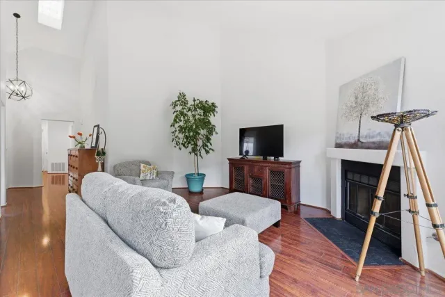 $1,095,000 | 12141 Iron View Row, San Diego, CA 92128