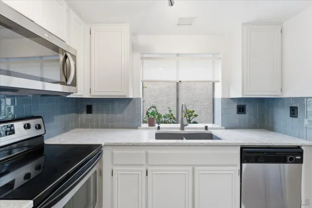 $1,095,000 | 12141 Iron View Row, San Diego, CA 92128