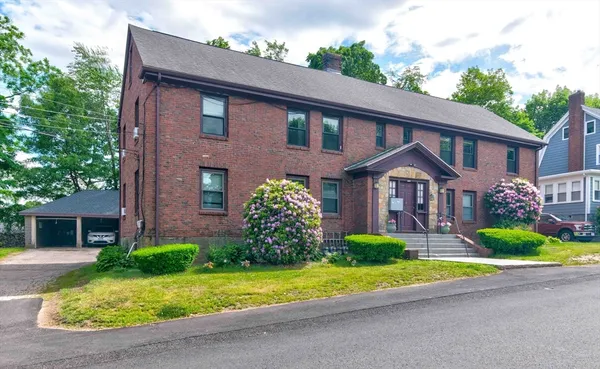 $2,450 | 34 Weston Avenue, Unit 4, Braintree, MA 02184
