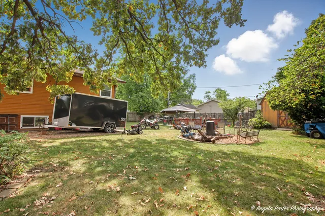 $290,000 | 1320 North Glenview Court, Round Lake Beach, IL 60073