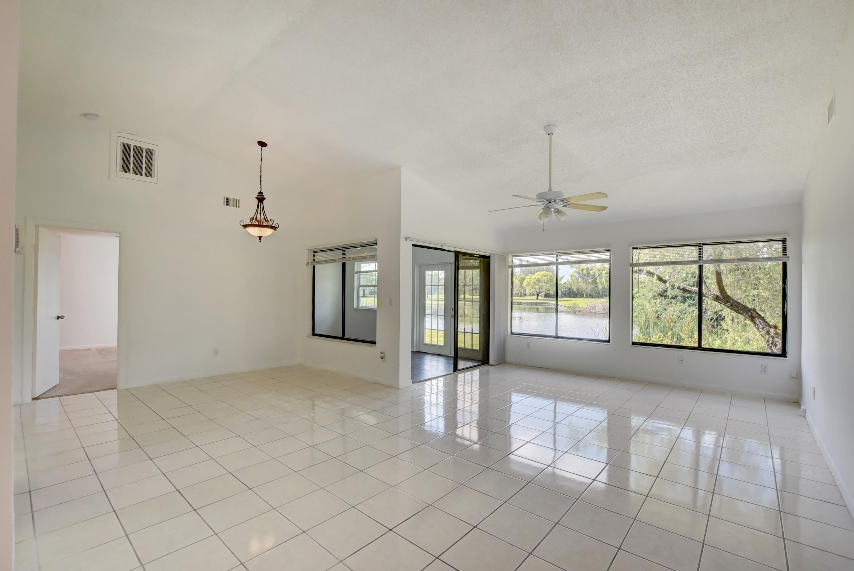 9568 Palisades Park Road Boca Raton, FL 33428 - Photo 5 of 23 Living - Dining