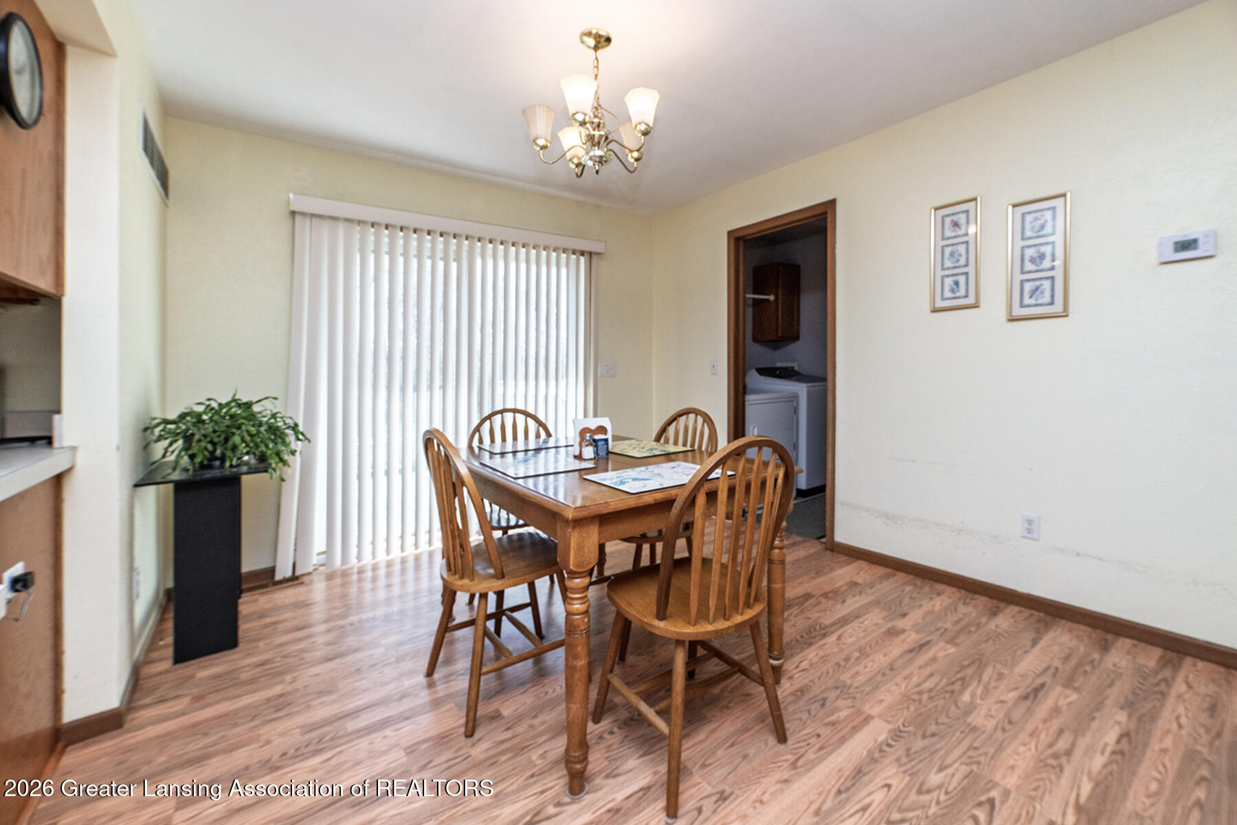 2709 West Miller Road Morrice, MI 48857 - Photo 6 of 26 Dining Area