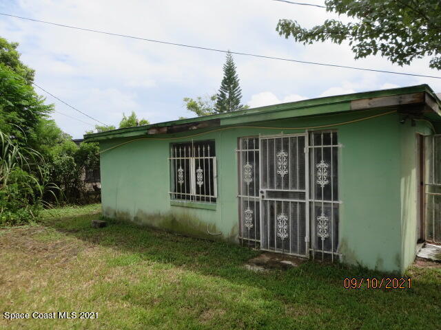 4451 Evers Place Orlando, FL 32811 - Photo 8 of 9 IMG_4263