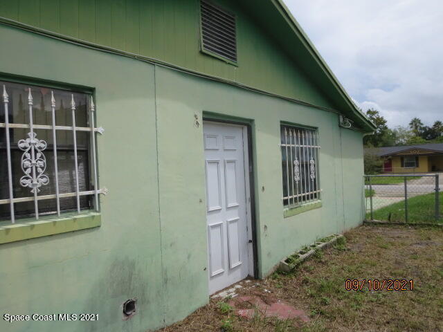 4451 Evers Place Orlando, FL 32811 - Photo 9 of 9 IMG_4266